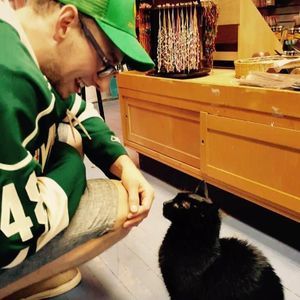 Meet your Posher, Maxwell